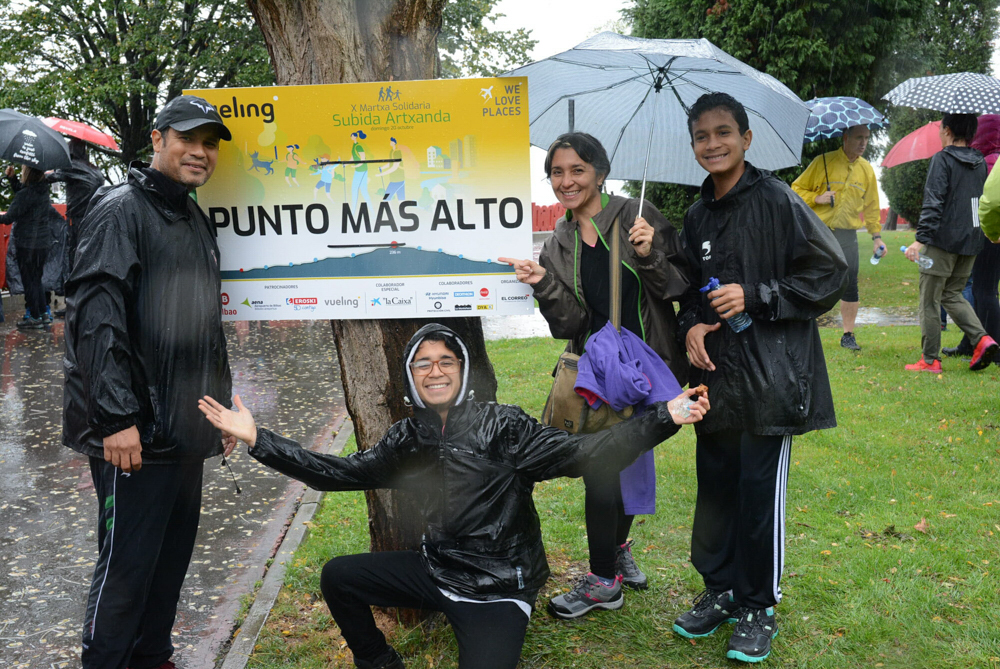 Foto 156 de la avituallamiento y mirador - Galería de la Subida a Artxanda 2019